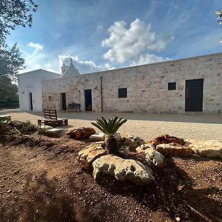 Il Trullo Di Bina Bed & Breakfast Pezze Di Greco Dış mekan fotoğraf